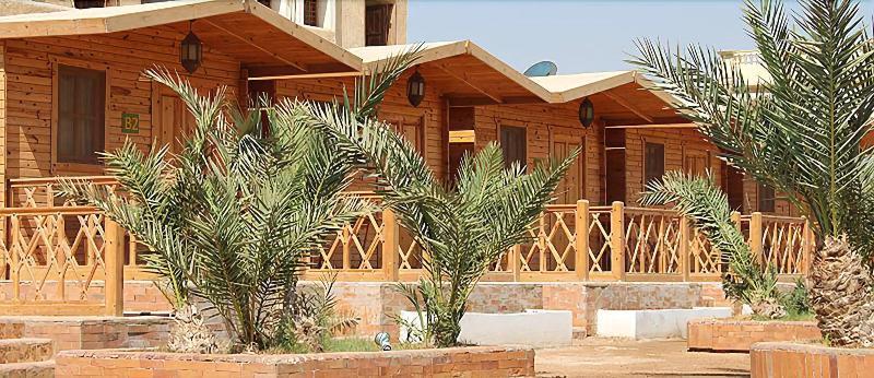 مركز غطس و فندق شمس دهب المظهر الخارجي الصورة