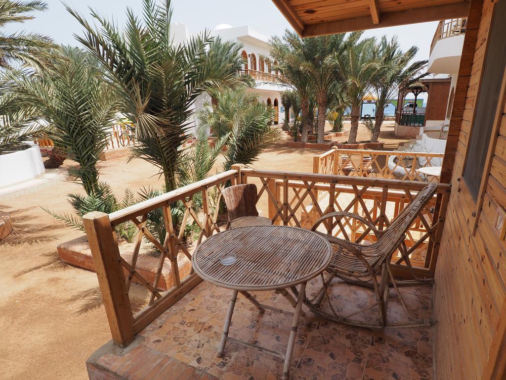 مركز غطس و فندق شمس دهب المظهر الخارجي الصورة
